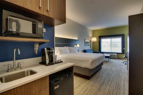 Hotel Holiday Inn Express & Suites Morris