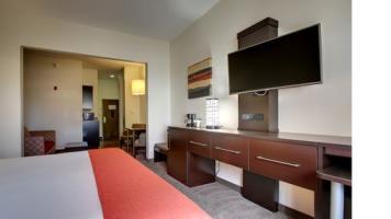 Holiday Inn Express Hotel & Suites Meridian