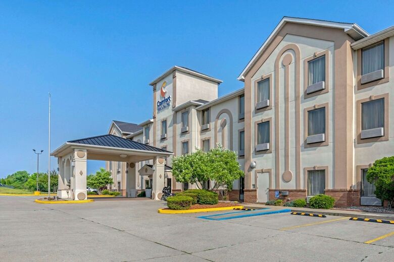 Hotel Comfort Inn & Suites