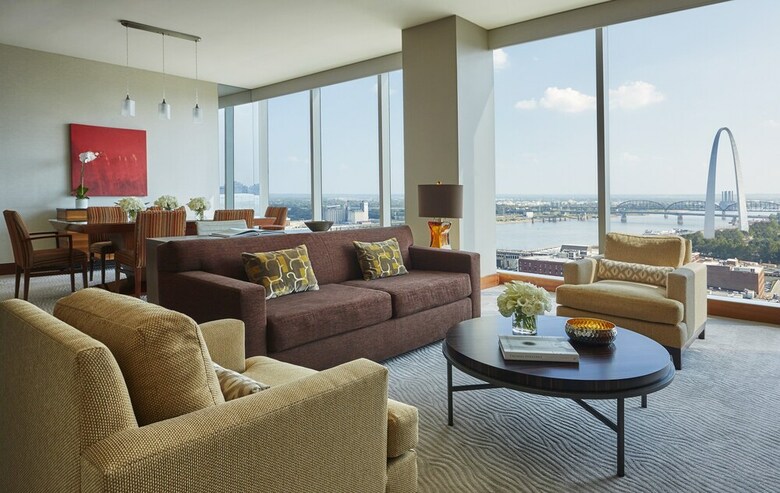 Four Seasons Hotel St Louis