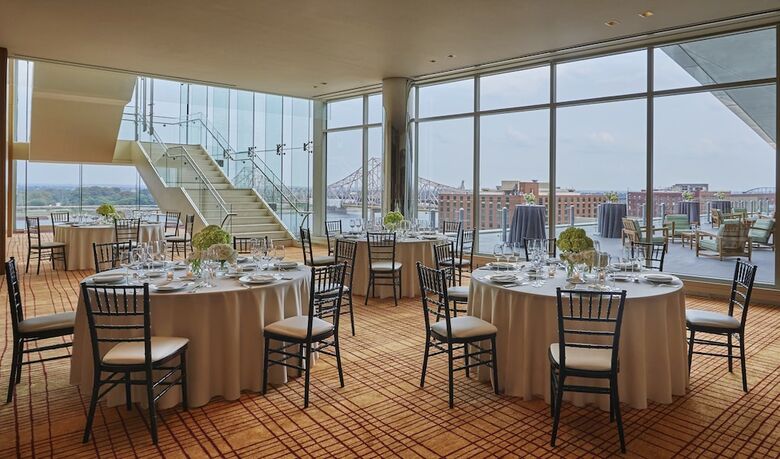 Four Seasons Hotel St Louis