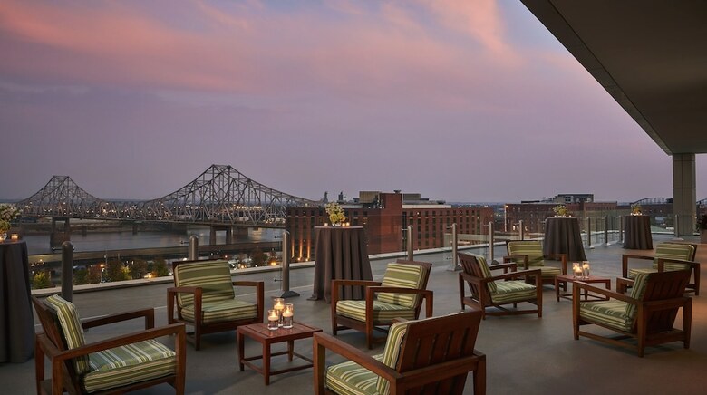 Four Seasons Hotel St Louis