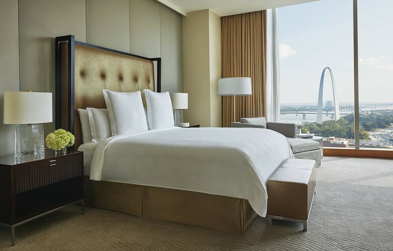 Four Seasons Hotel St Louis