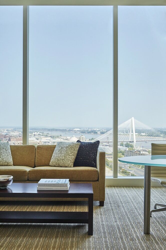 Four Seasons Hotel St Louis