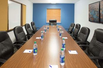 Hotel Baymont Inn And Suites Jefferson City