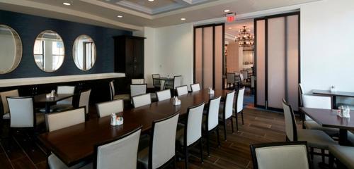 Hotel Embassy Suites Louisville Downtown