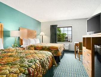 Hotel Ramada Louisville Expo Center