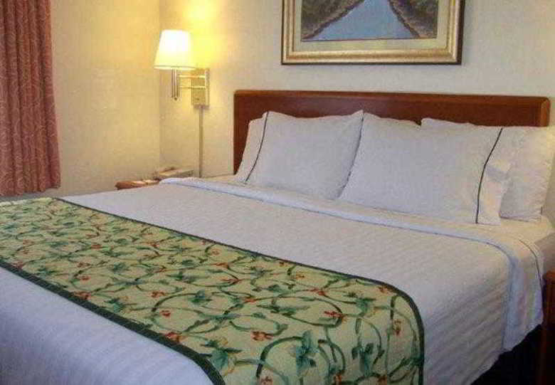 Hotel Hopkinsville Heights