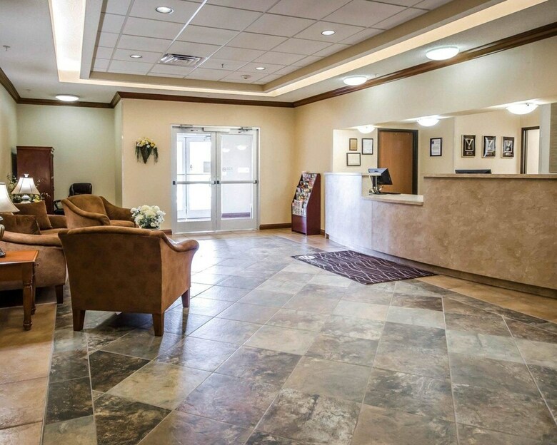 Hotel Comfort Inn & Suites