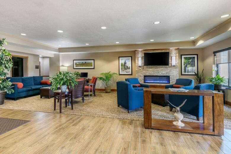 Hotel Comfort Suites