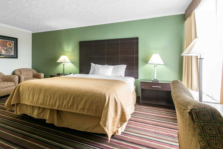 Hotel Quality Inn & Suites