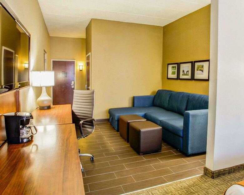 Hotel Comfort Suites