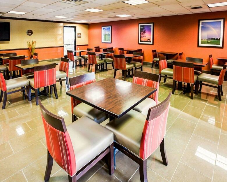 Hotel Comfort Suites