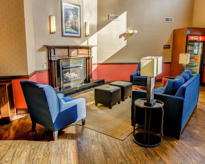 Hotel Comfort Suites