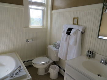Bed & Breakfast Inn At Sunset Hill