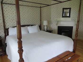 Bed & Breakfast Inn At Sunset Hill
