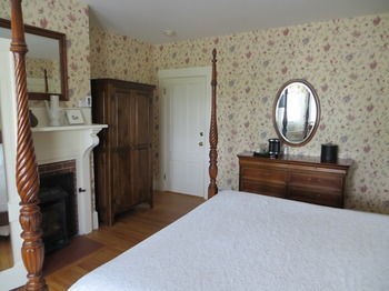 Bed & Breakfast Inn At Sunset Hill
