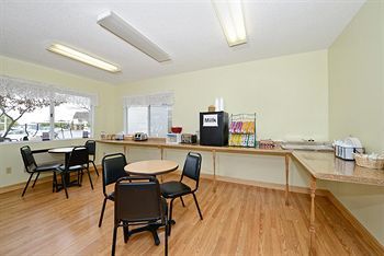 Motel Americas Best Value Inn- St. Ignace