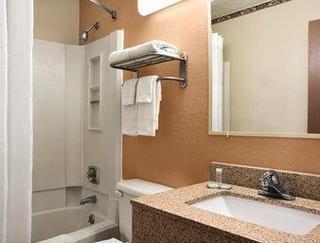 Hotel Travelodge Battle Creek