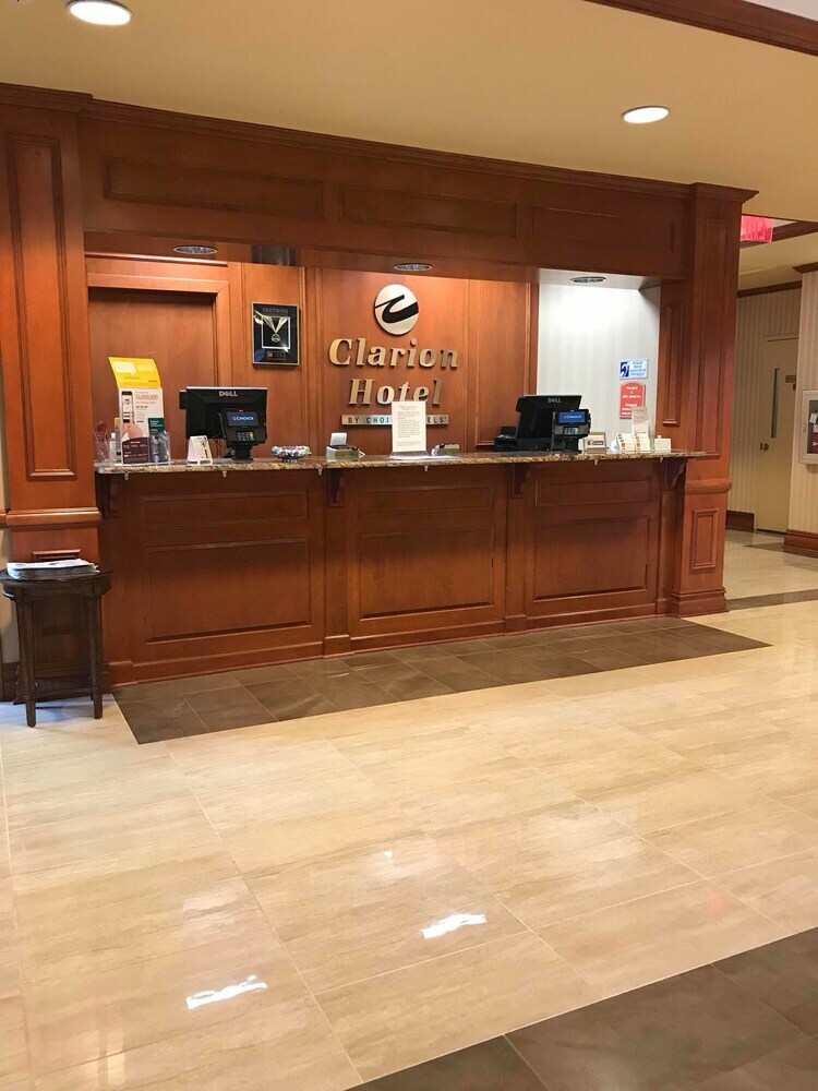 Clarion Hotel & Conference Center
