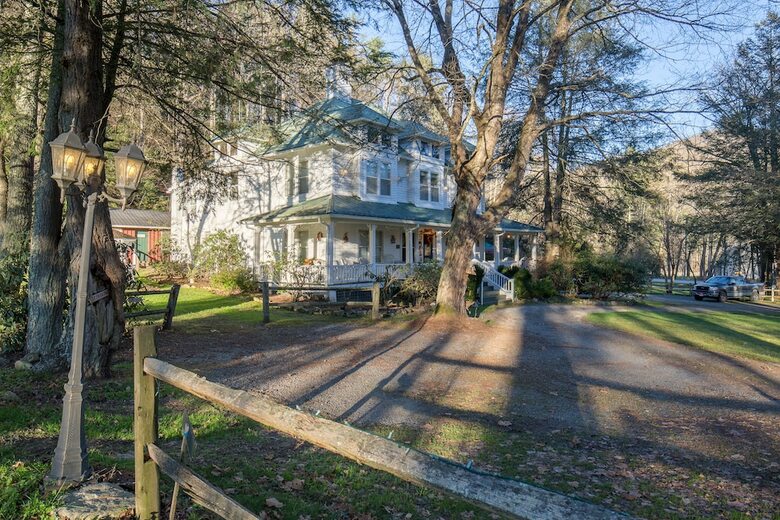 Bed & Breakfast Taylor House Inn