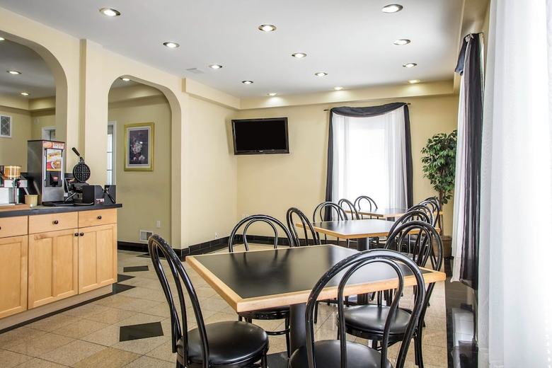 Motel Quality Inn Pleasantville