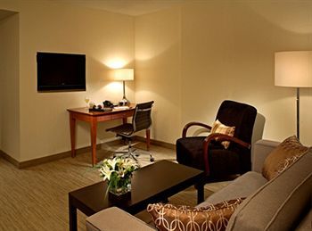 Hotel Cambridge Suites