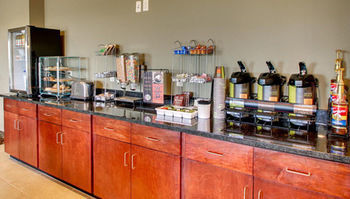 Cobblestone Hotel & Suites