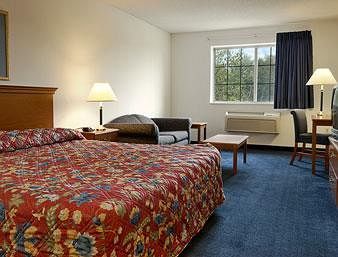 Hotel Super 8 Highland Ny