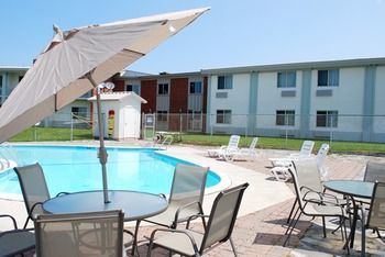 Hotel Quality Inn & Suites At I-81 - Exit 45