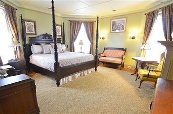 Union Gables Bed & Breakfast