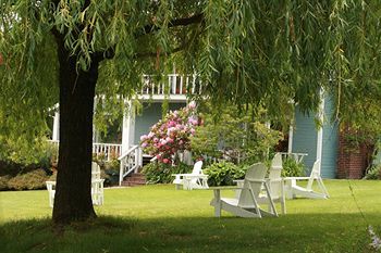 Bed & Breakfast Country Willows Inn