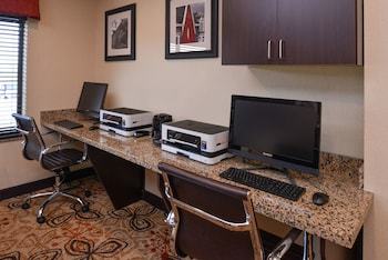 Hotel Holiday Inn Express & Suites Washington - Meadow Lands