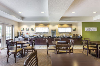 Motel Sleep Inn & Suites