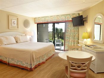 Hostal The Oceanfront Litchfield Inn