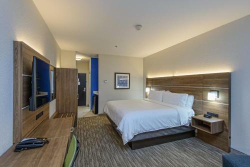 Holiday Inn Express Hotel & Suites Corpus Christi