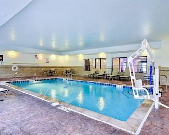 Hotel Comfort Suites