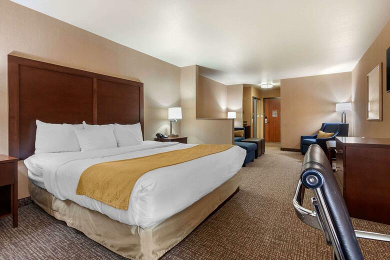 Hotel Comfort Inn And Suites