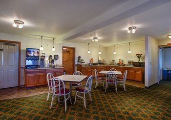 Hotel Quality Inn & Suites