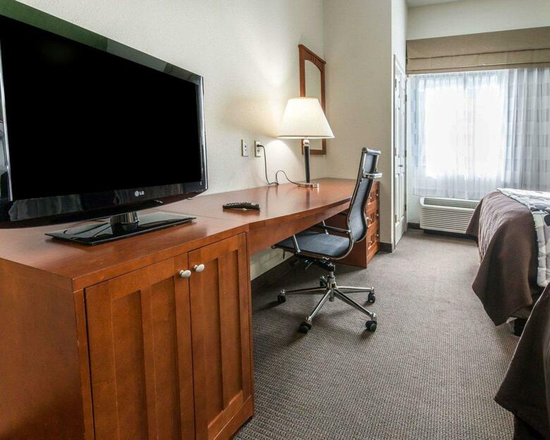 Hotel Sleep Inn & Suites