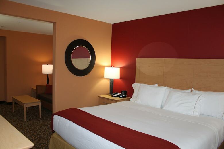 Hotel Holiday Inn Express Cortland