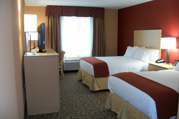 Hotel Holiday Inn Express Cortland