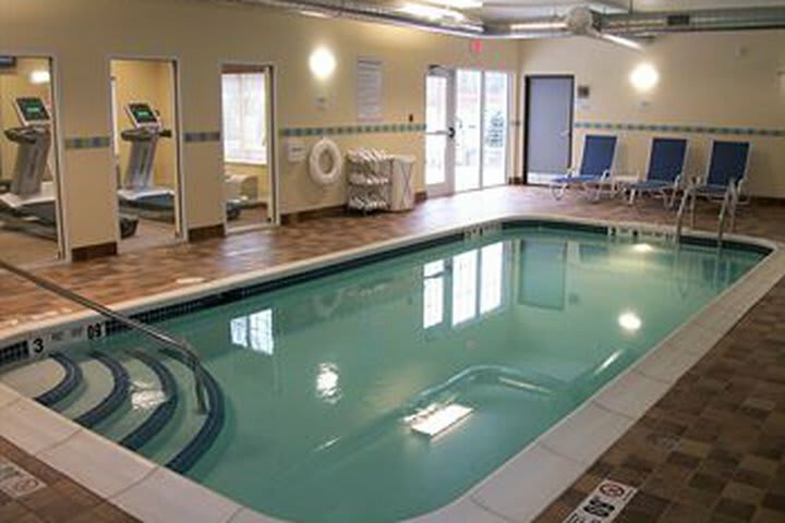 Hotel Holiday Inn Express Cortland