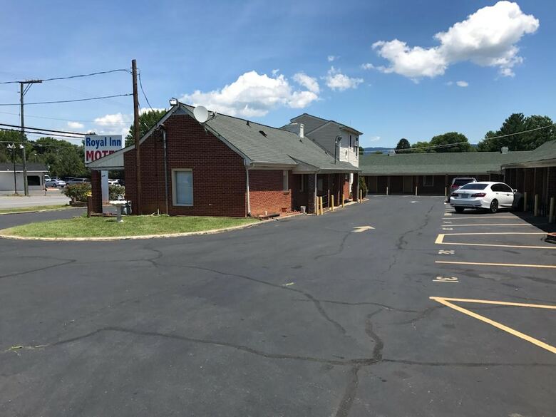 Royal Inn Motel