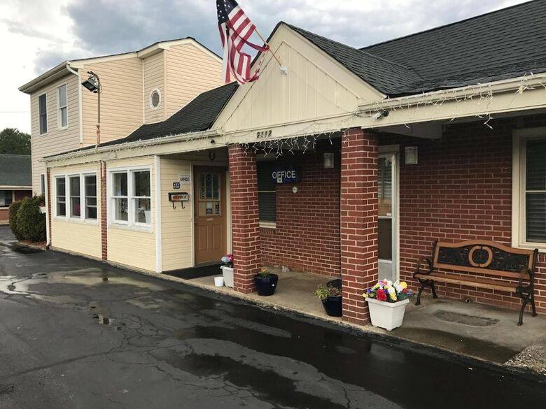 Royal Inn Motel