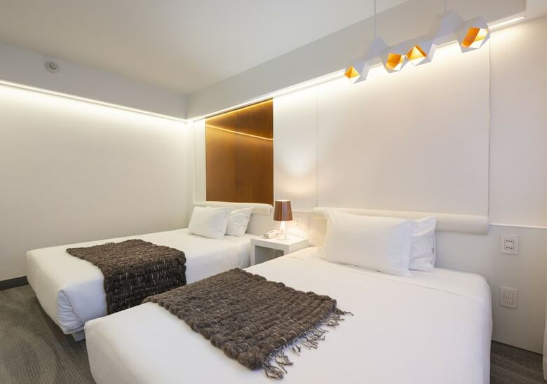 Hotel 45 By Director