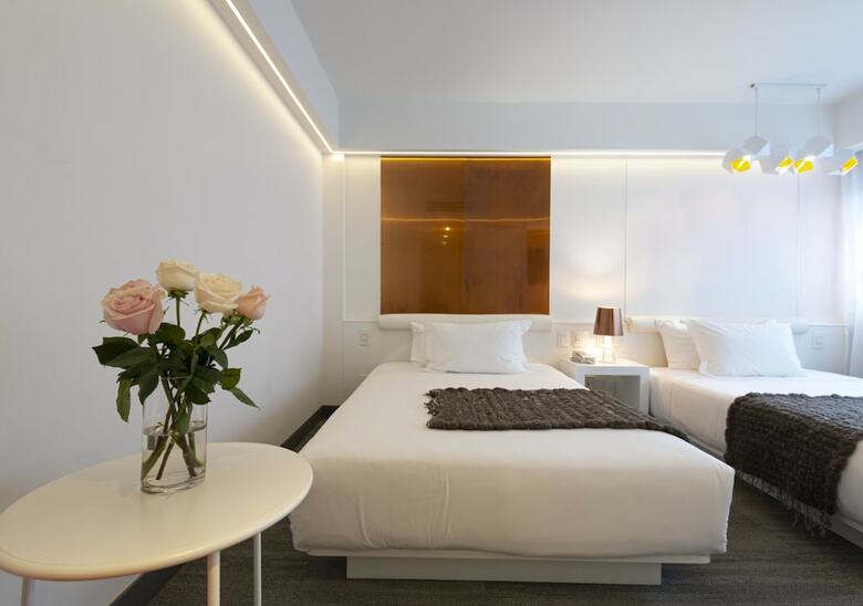 Hotel 45 By Director