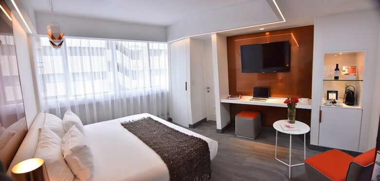 Hotel 45 By Director