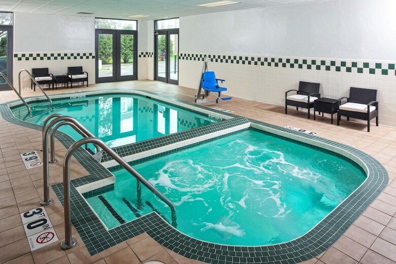 Grandstay Hotel Appleton-fox River Mall