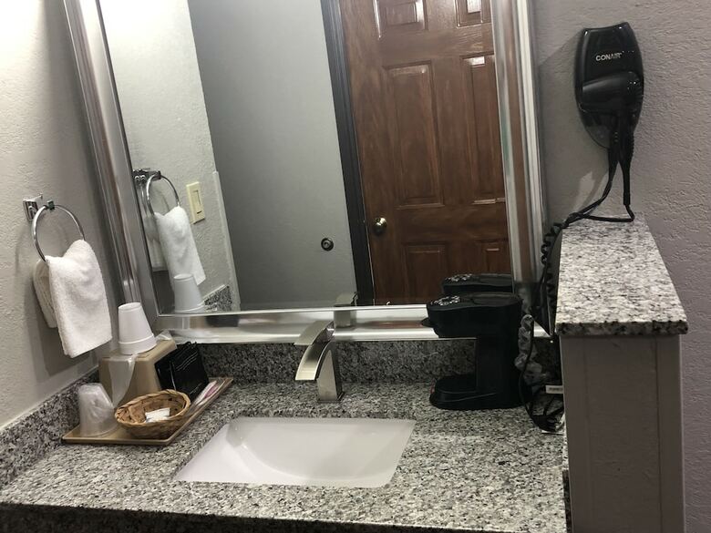 Hotel Texas Inn & Suites